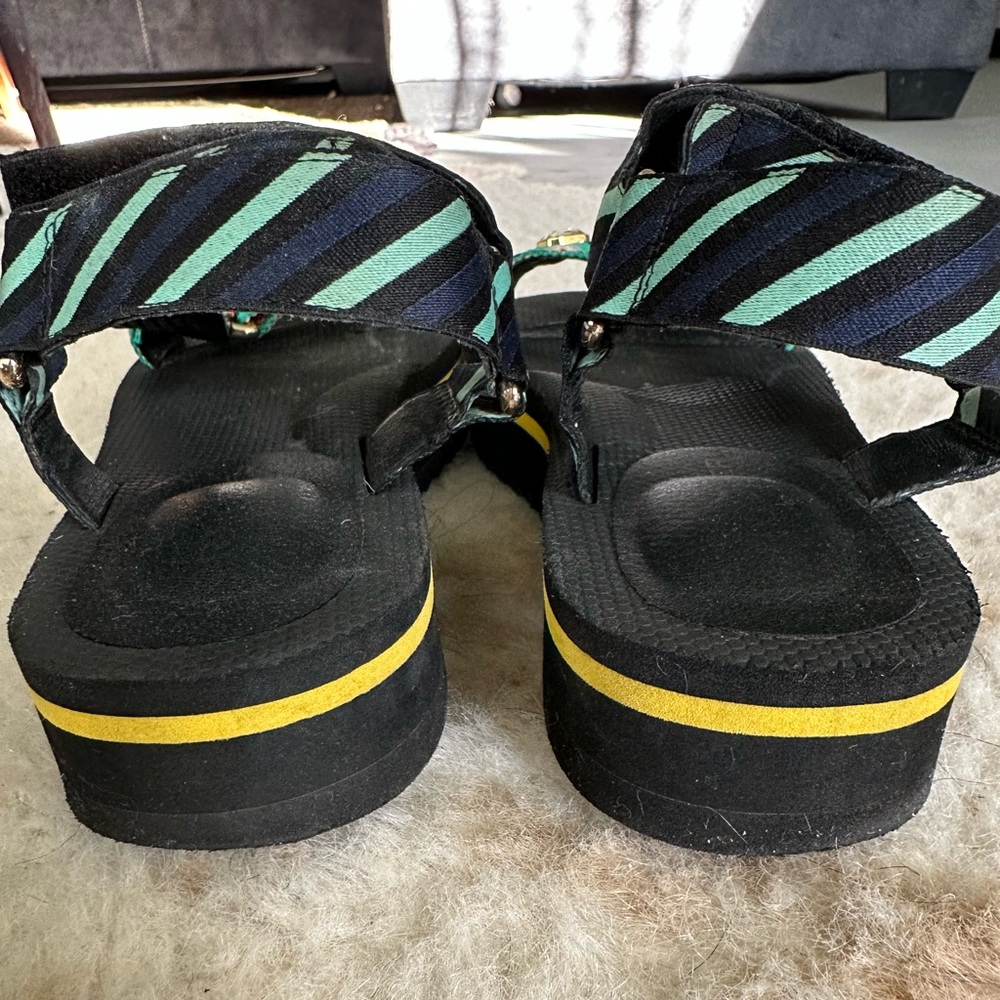 KURT GEIGER SANDALS - Picture 3 of 3